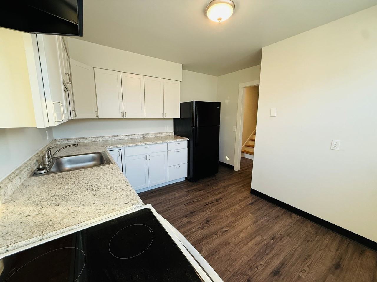 276 Parliament Cir - Photo 2 of 11