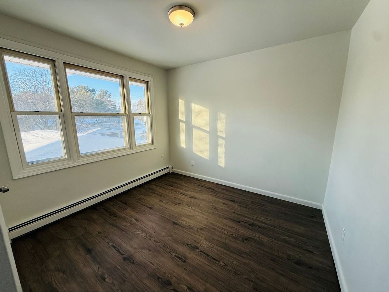 276 Parliament Cir - Photo 7 of 11