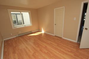 featured image of 38 32-38-40 Irving St