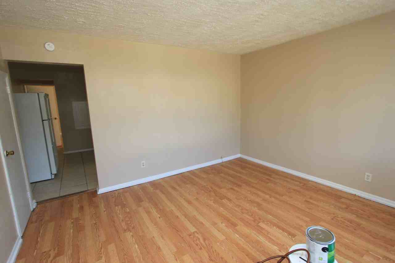 Irving - Photo 3 of 10