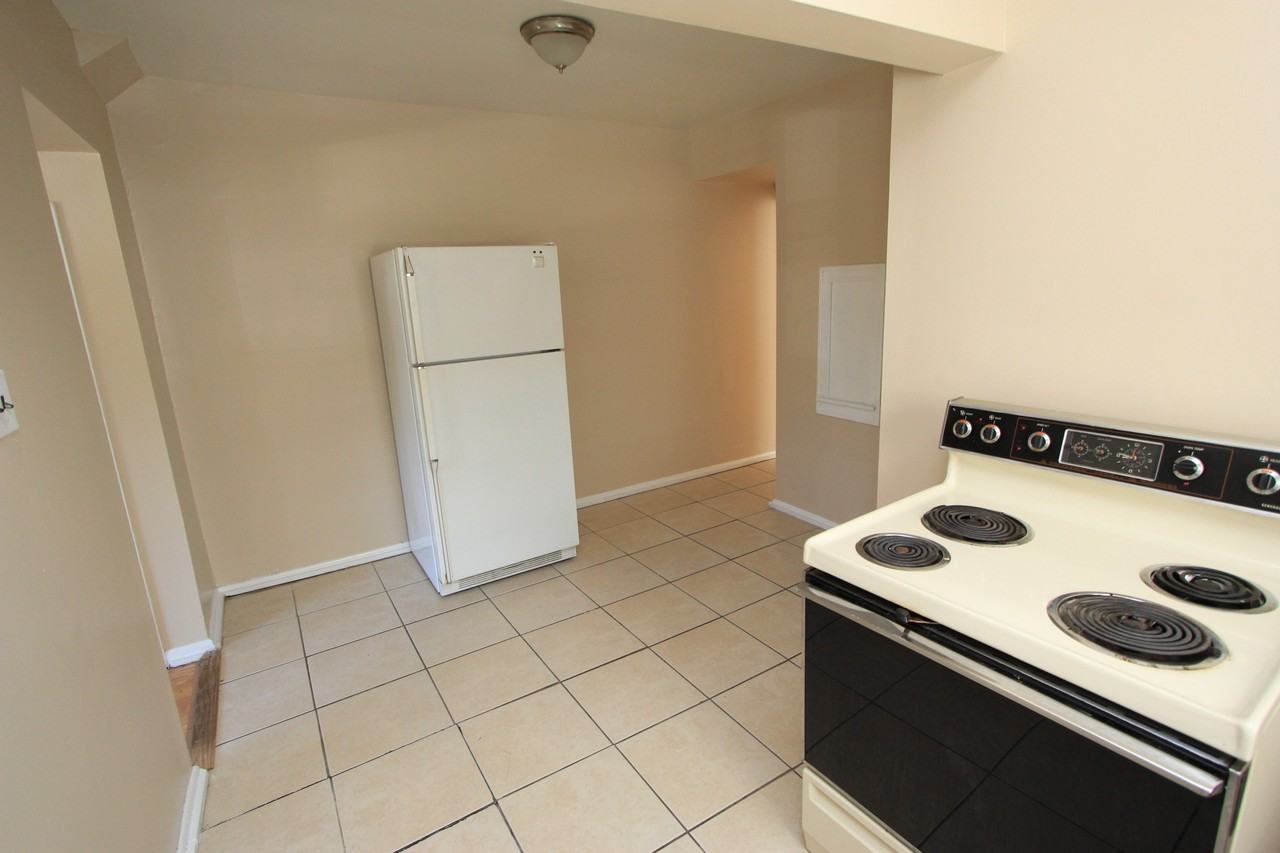 Irving - Photo 6 of 10