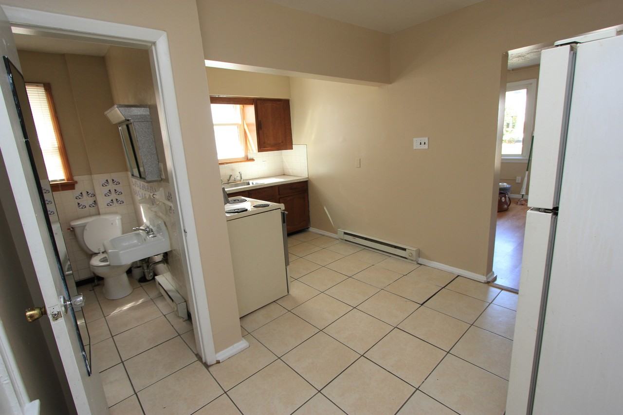 Irving - Photo 7 of 10