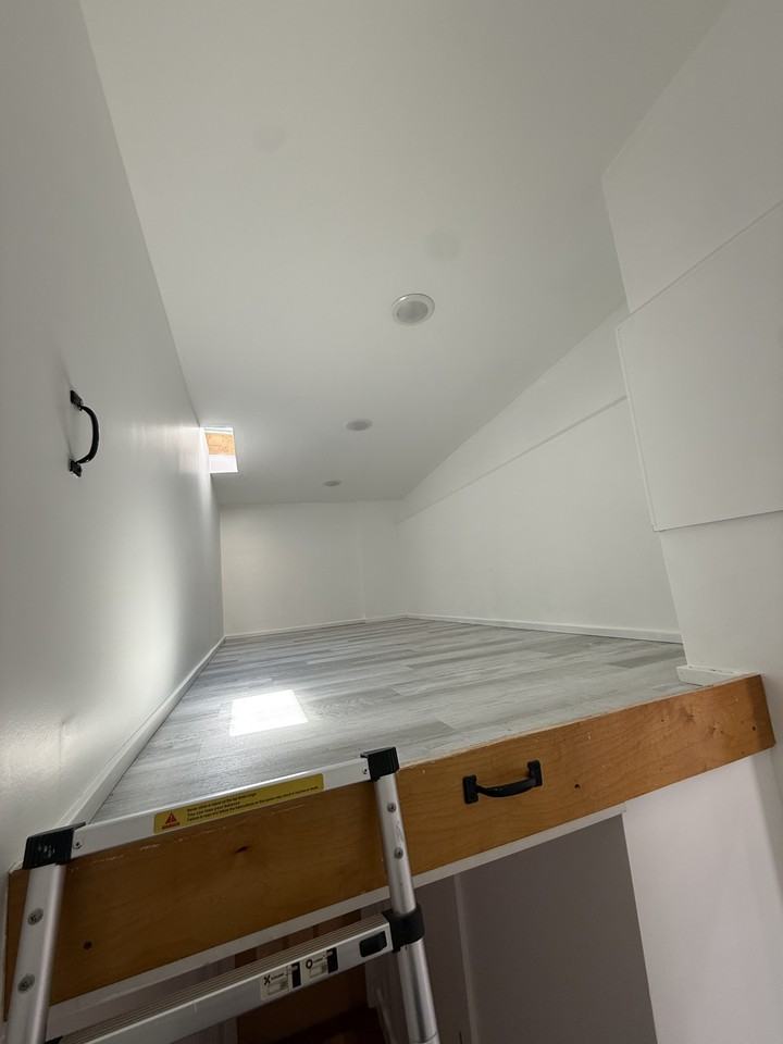 564 Central Ave #4-3rdFL - Photo 6 of 8