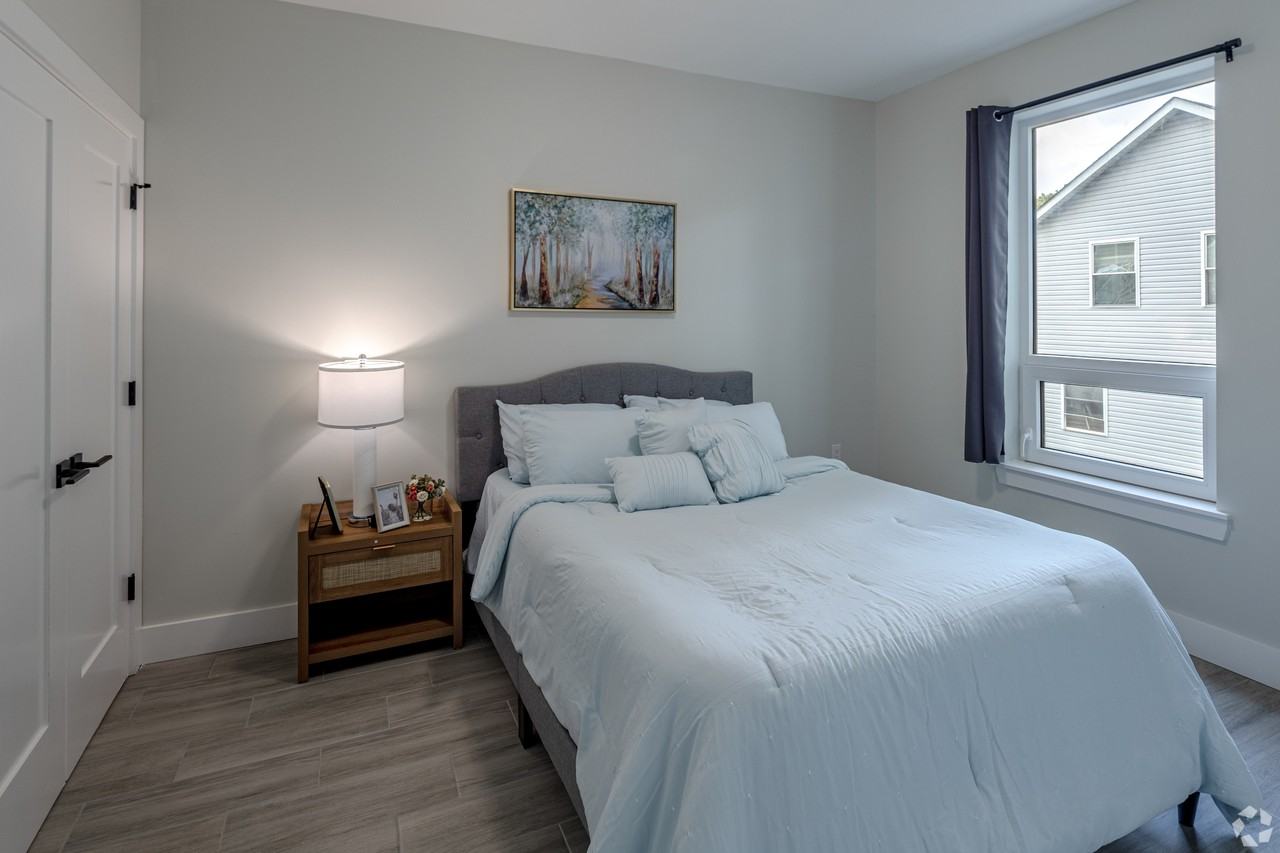 124-130 Ellis Avenue - Photo 2 of 5