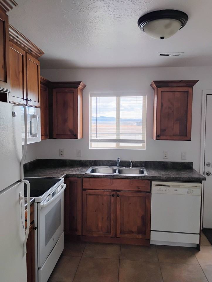 67 N 4275 W #67 - Photo 3 of 18