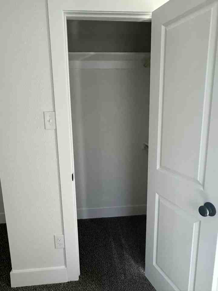 1203 Panhandle St, Unit 4 - Photo 7 of 12