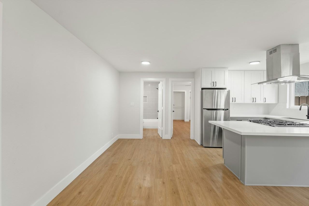 3167 Landis Street, Unit 10 - Photo 5 of 11