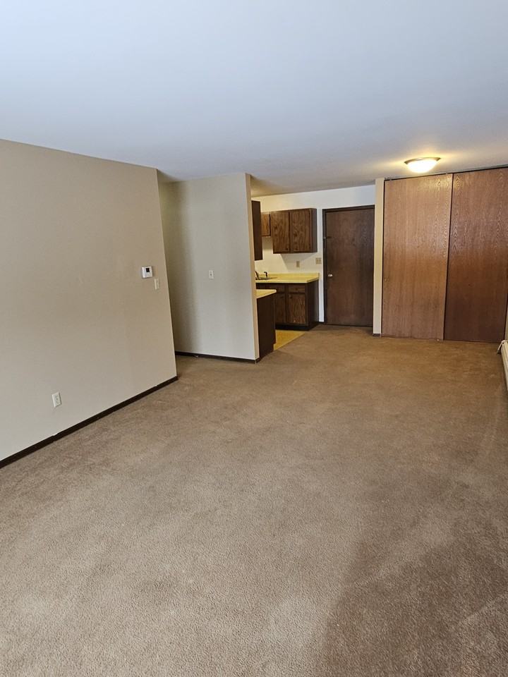 Hatton Apartments of ND (Building 1025) - Photo 4 of 9