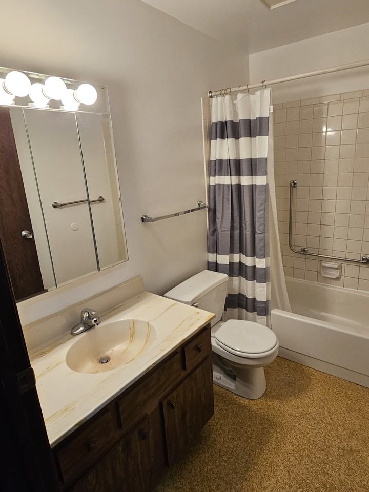 Hatton Apartments of ND (Building 1025) - Photo 7 of 9