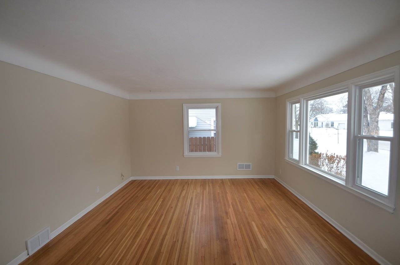 7228 Harriet Ave - Photo 2 of 13