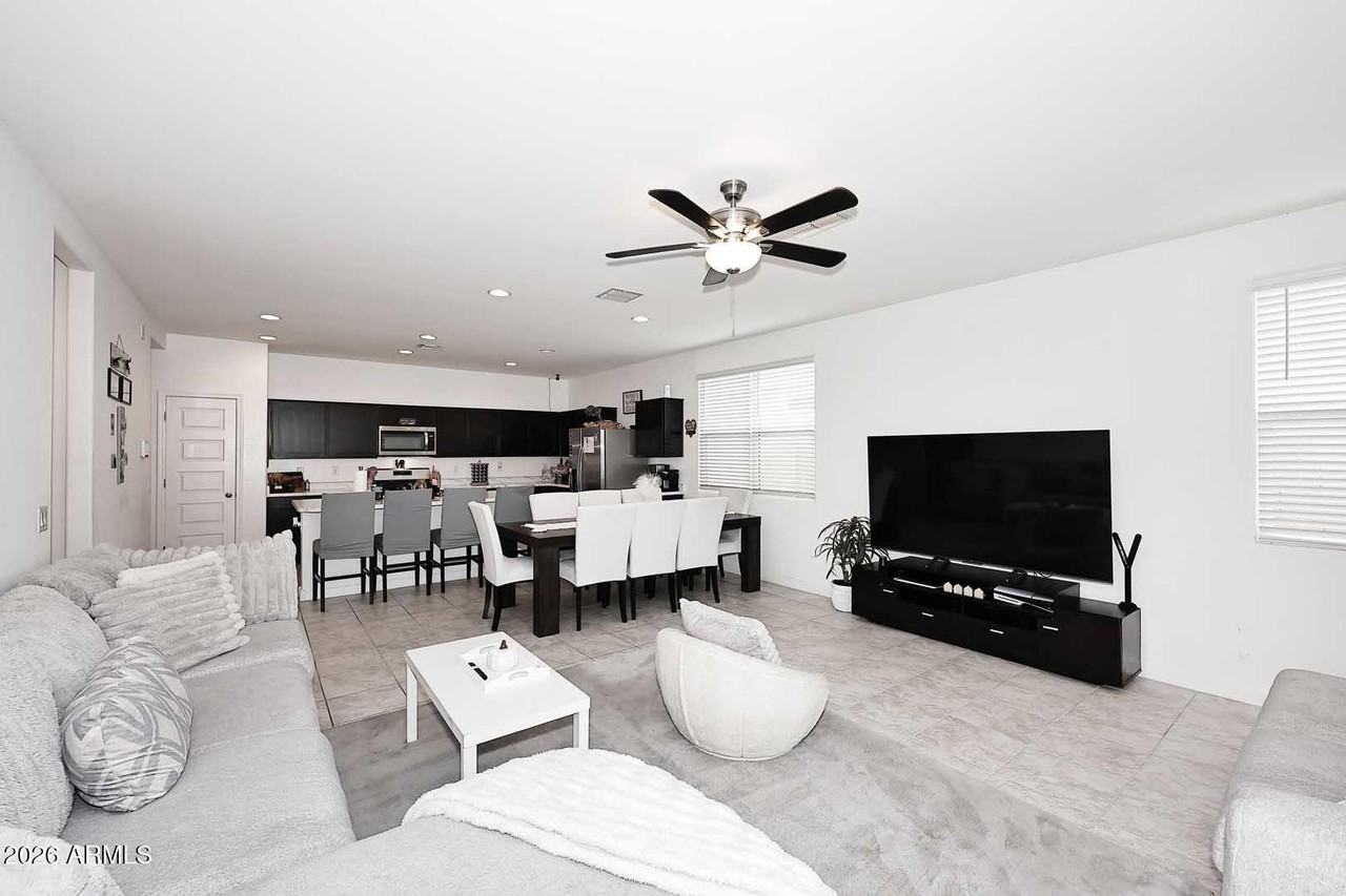 40020 W Sunland Dr - Photo 7 of 38