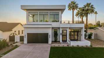 featured image of 4120 N 44th Pl