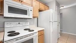 8416 N Lagoon Dr - Photo 7 of 22