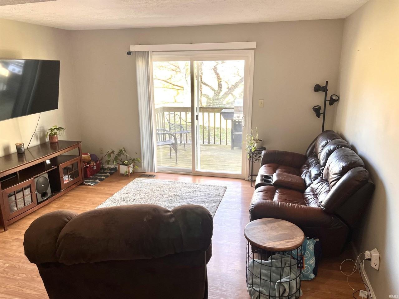 519 E Graham Pl - Photo 2 of 20