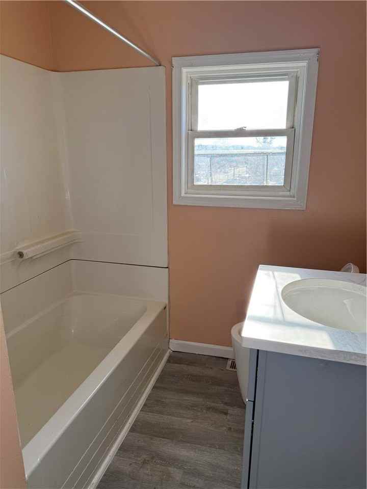 106 W 2nd St Unit A - Photo 5 of 16