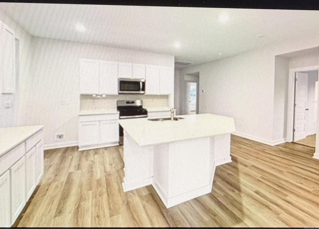 6420 Newark Dr - Photo 4 of 6