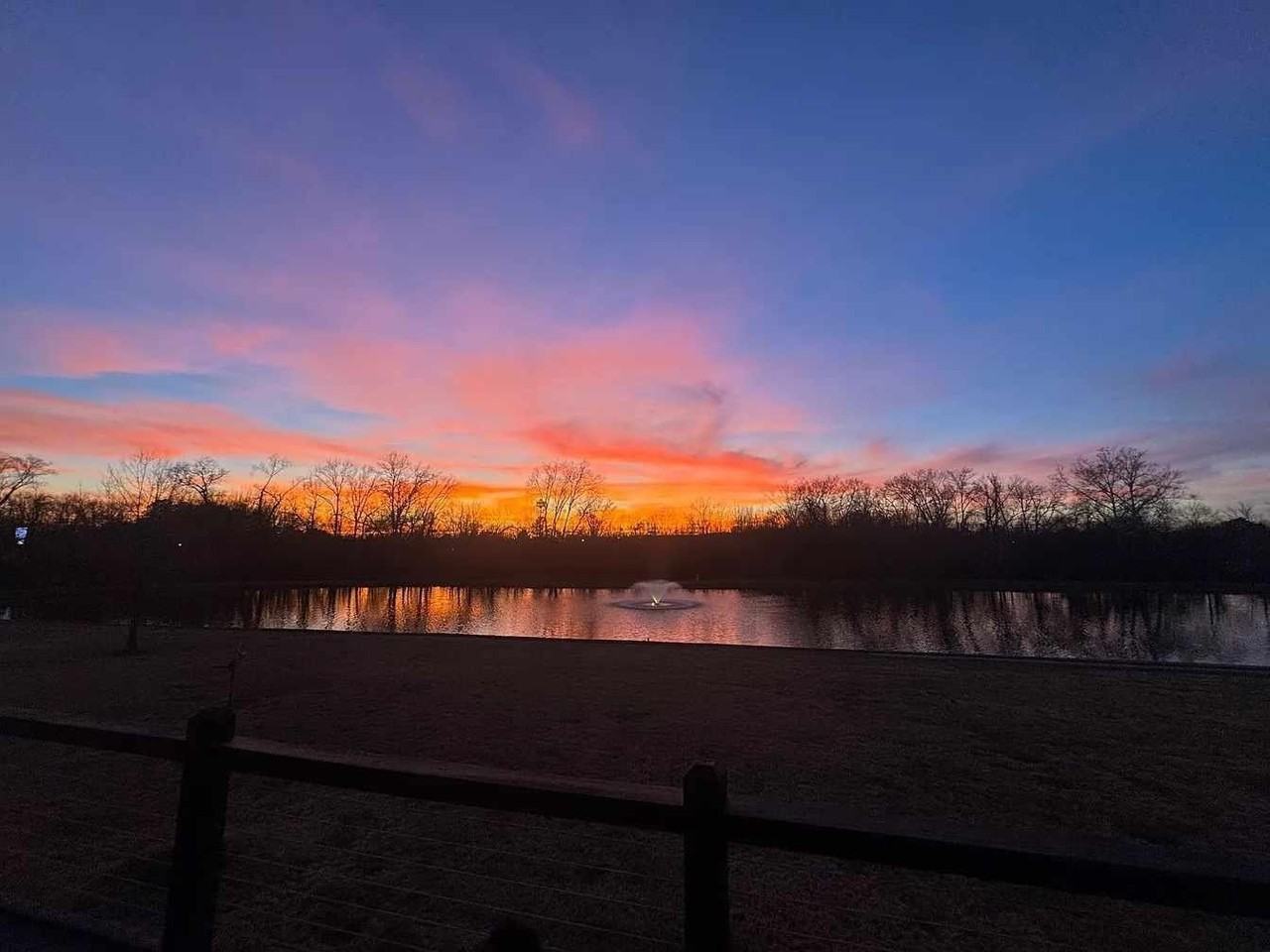 6843 Village Lake Cir - Photo 5 of 18