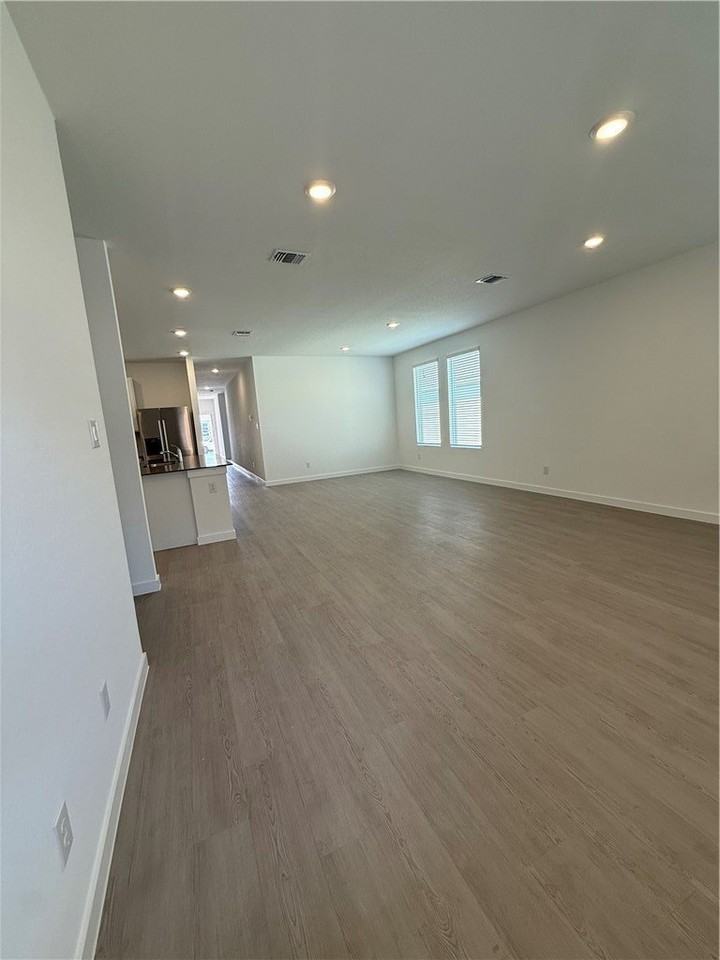 7918 Doctor Strange Dr - Photo 3 of 16