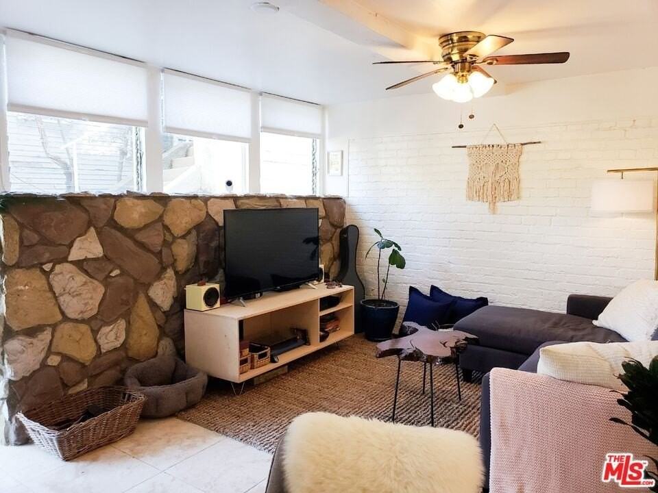 5916 Annan Way Unit 1/2 - Photo 2 of 11