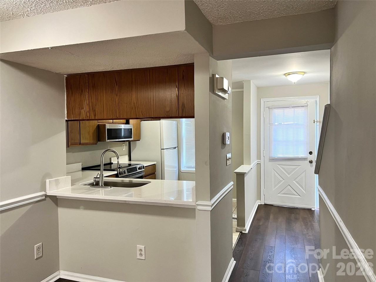 9616 Vinca Cir Apt B - Photo 3 of 15