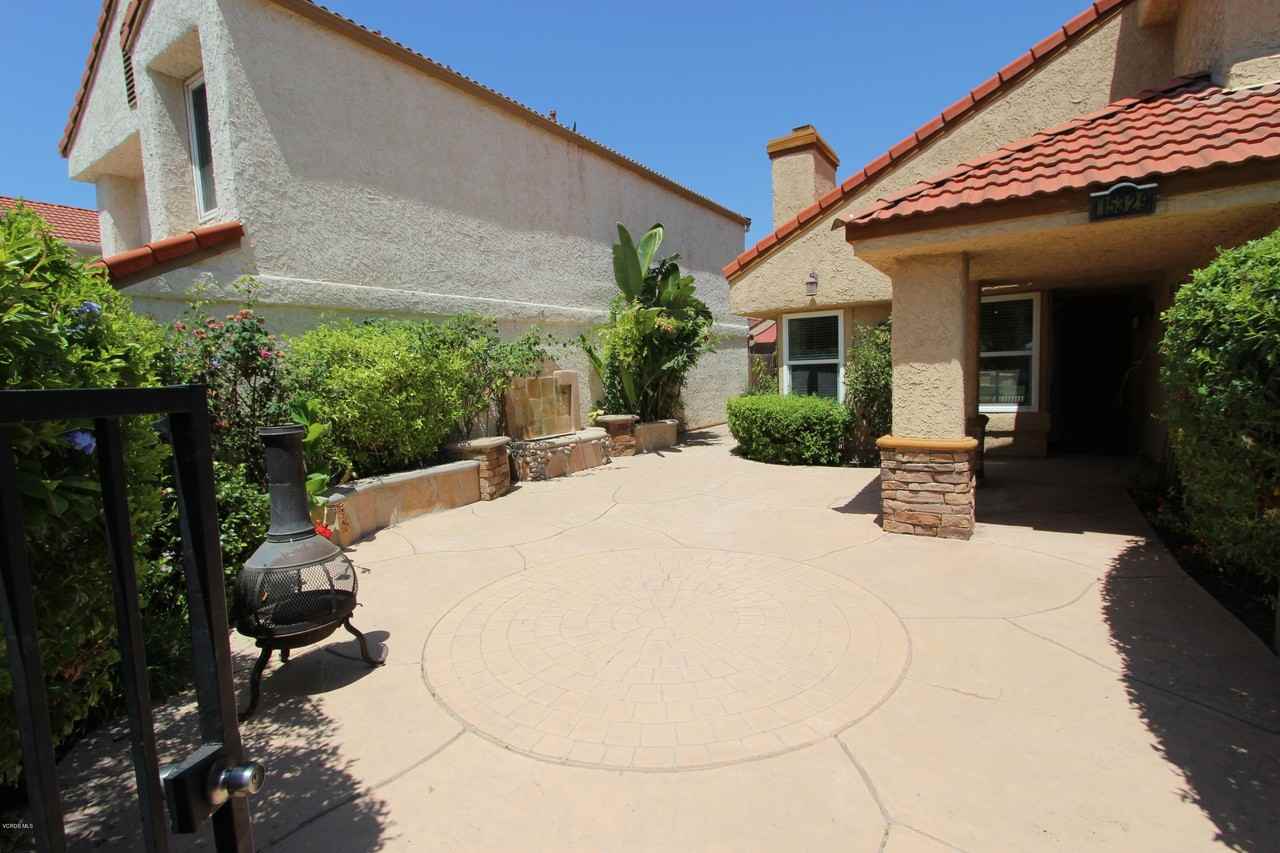 15329 Bambi Ct - Photo 4 of 27