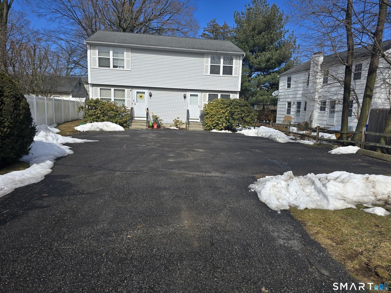 5 1/2 Lenox Ave - Photo 2 of 14