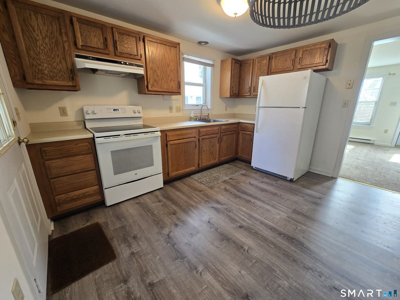 5 1/2 Lenox Ave - Photo 6 of 14