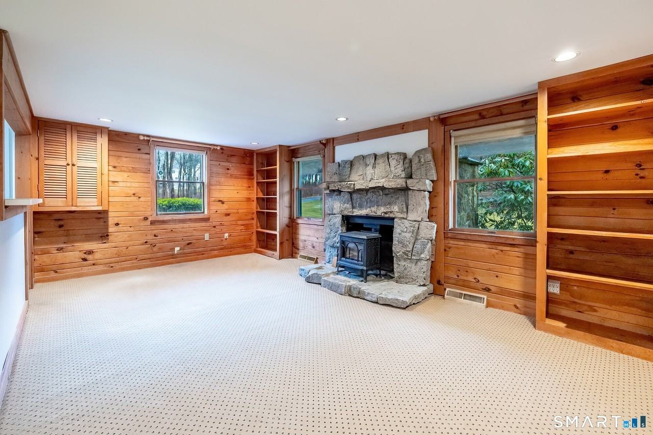 1 Long Wall Rd - Photo 5 of 26