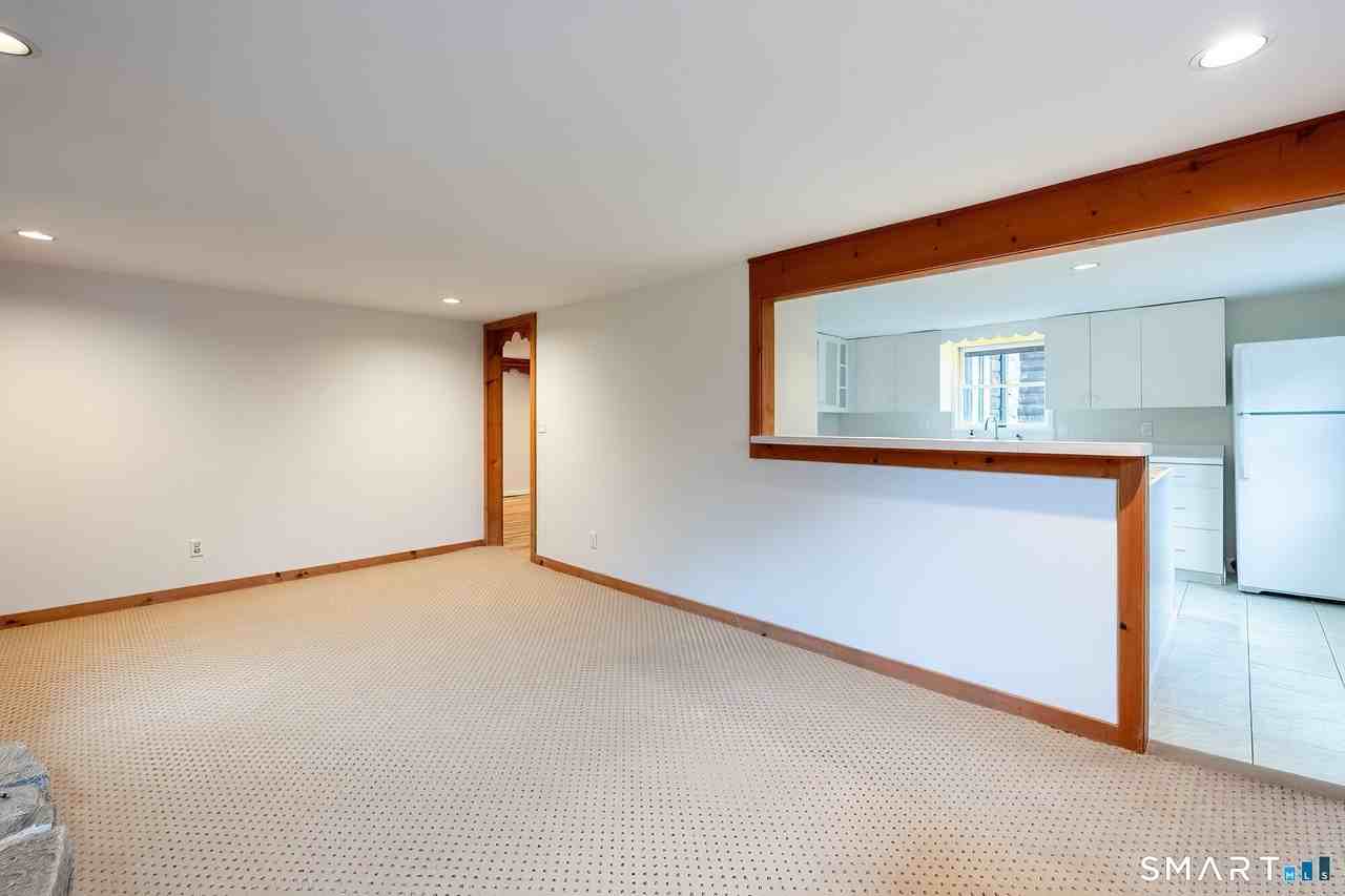 1 Long Wall Rd - Photo 7 of 26