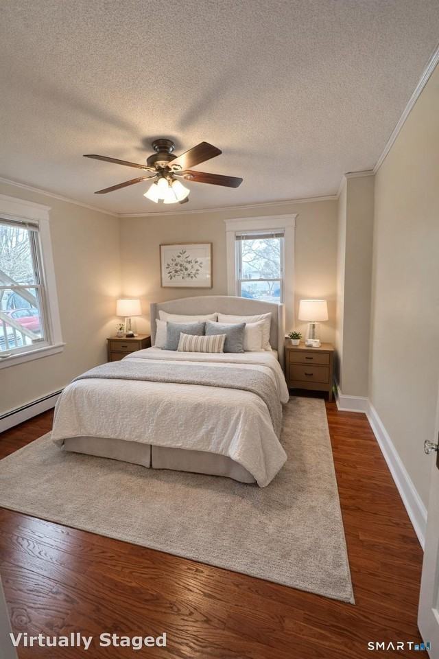 557 Strong St - Photo 4 of 6