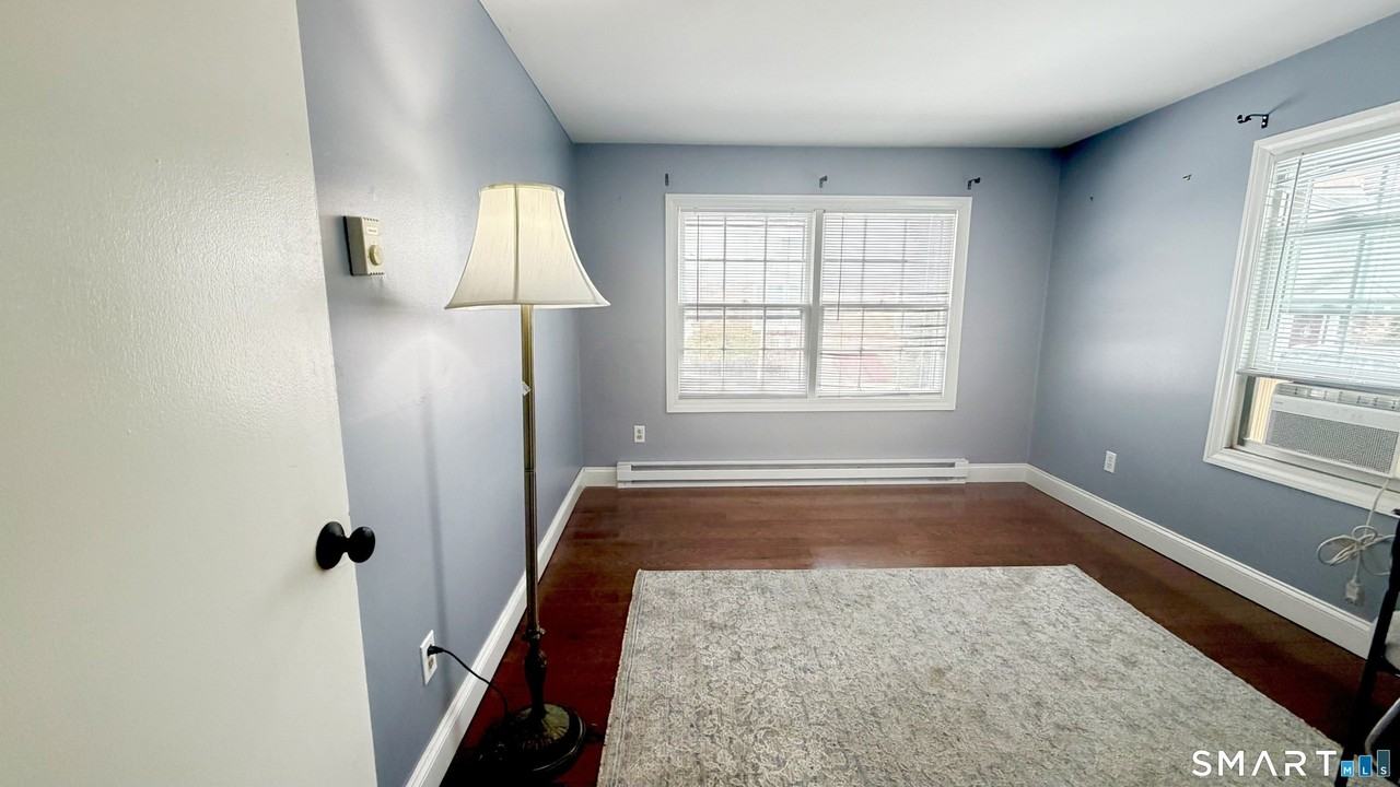 646 Howe Ave Apt 23 - Photo 7 of 26