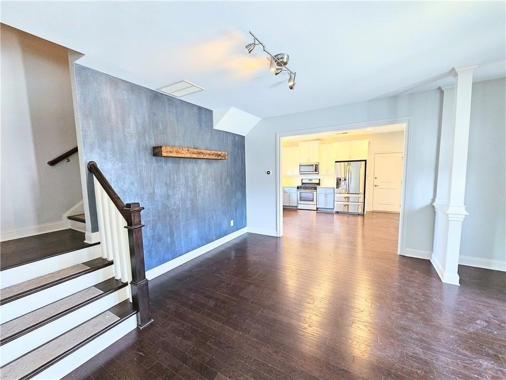 821 Westmoreland Cir Nw - Photo 2 of 43