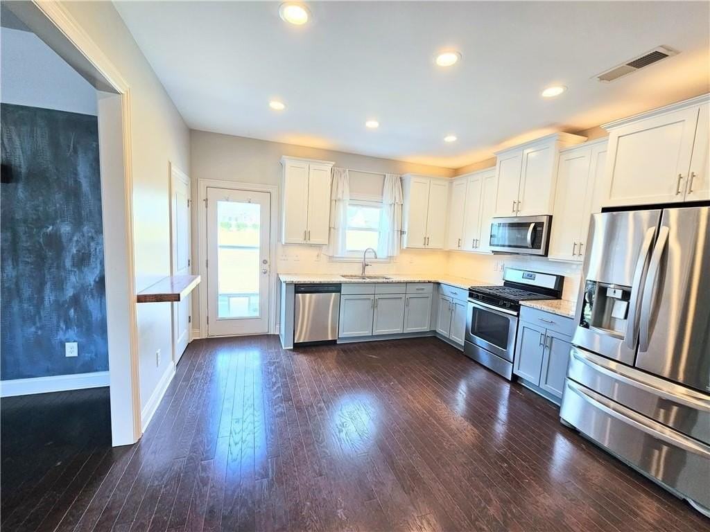 821 Westmoreland Cir Nw - Photo 5 of 43