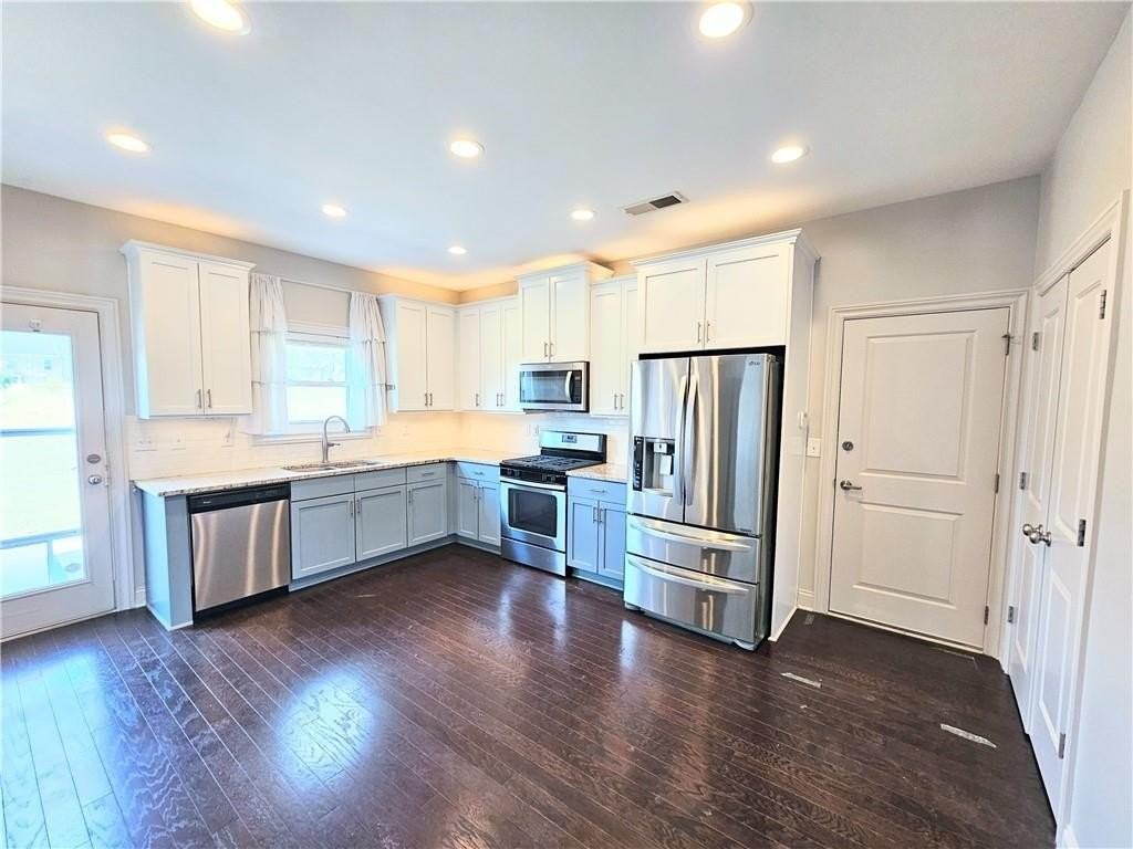 821 Westmoreland Cir Nw - Photo 7 of 43