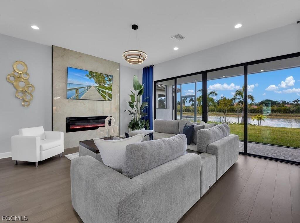 20739 Fair Oak Ln - Photo 2 of 50