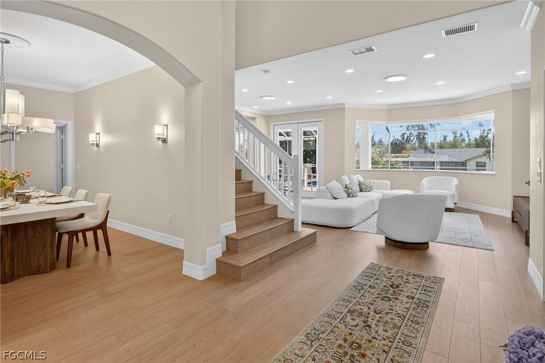 5541 Harborage Dr - Photo 3 of 50