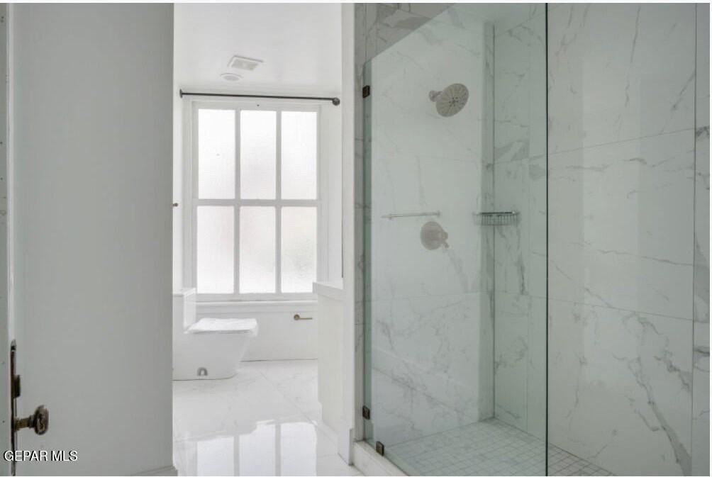 115 N Mesa St Unit 3a - Photo 3 of 11