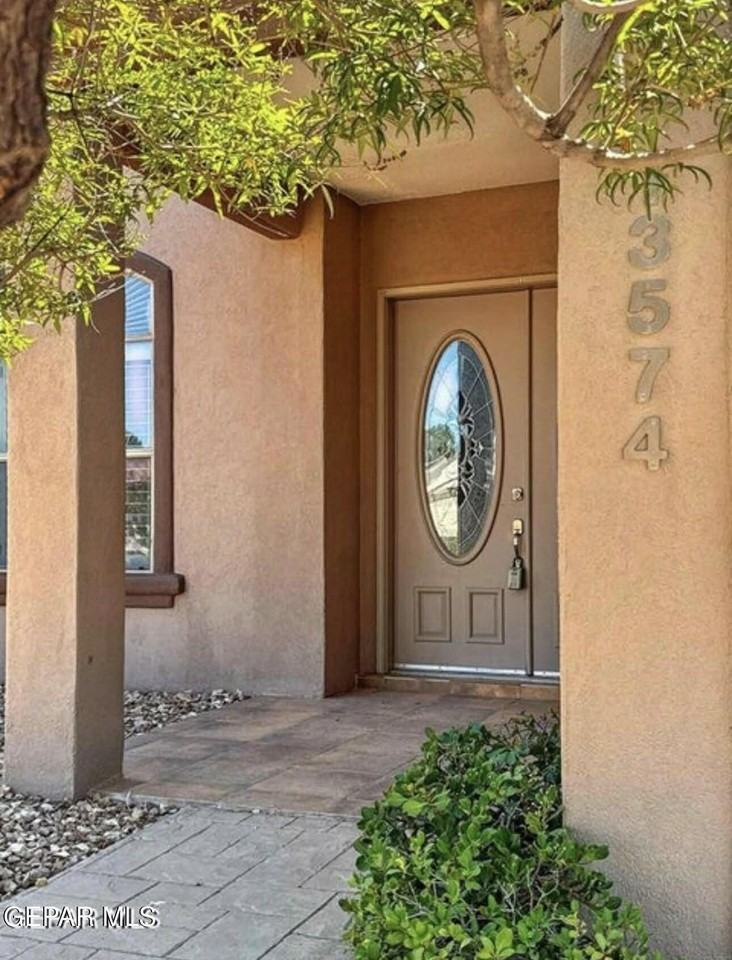 13574 Emerald Falls Dr - Photo 2 of 17