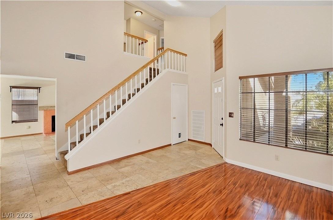 7709 Kalmalii Ave - Photo 3 of 37