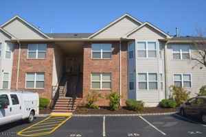 featured image of 13 Gracie Rd