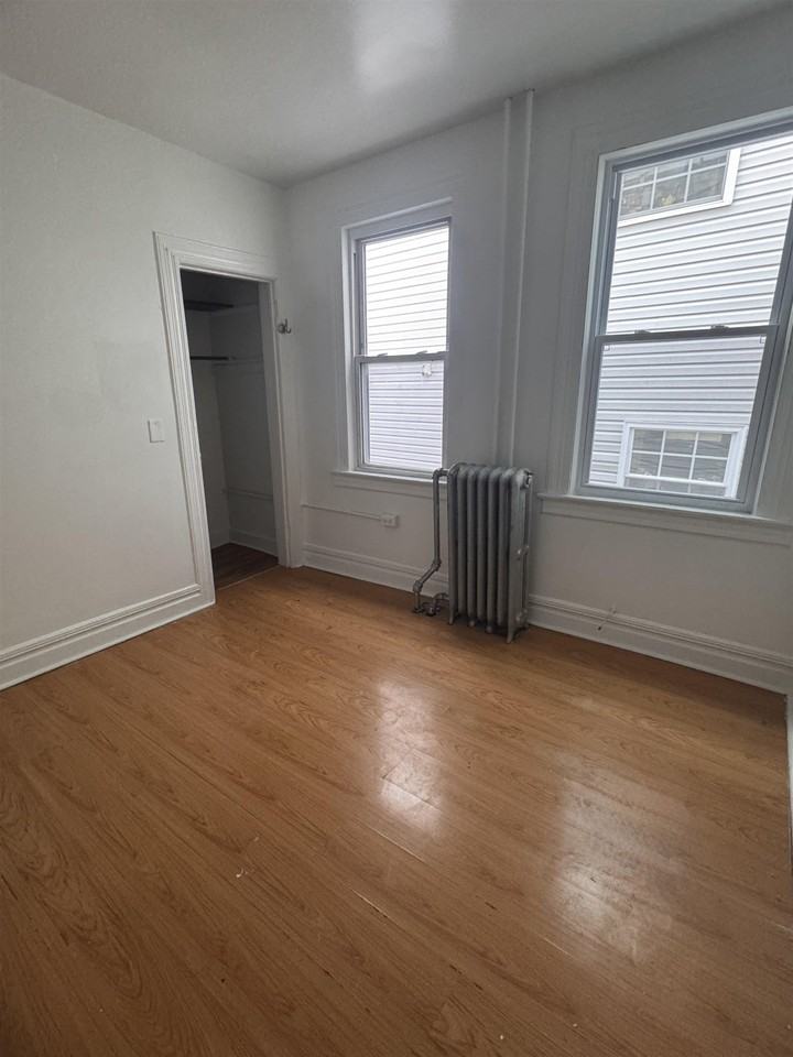 318 Randolph Ave #1 - Photo 7 of 15