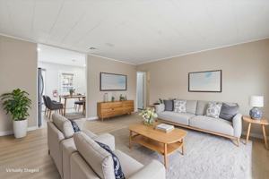 featured image of 52 Markham Rd