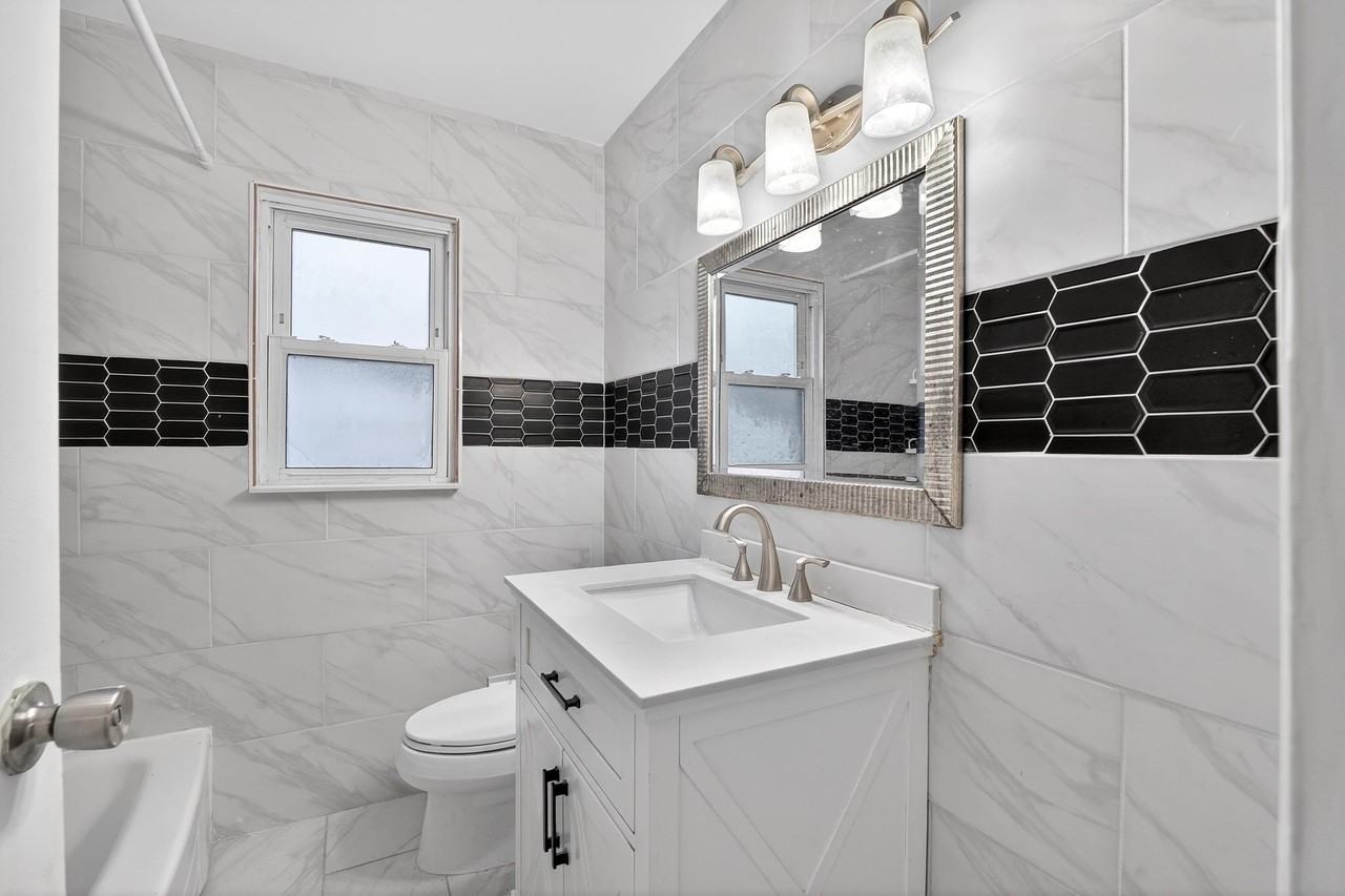 16 Crossgate Rd #2 - Photo 7 of 10