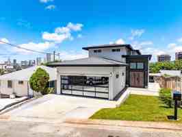 featured image of 1364 Frank St