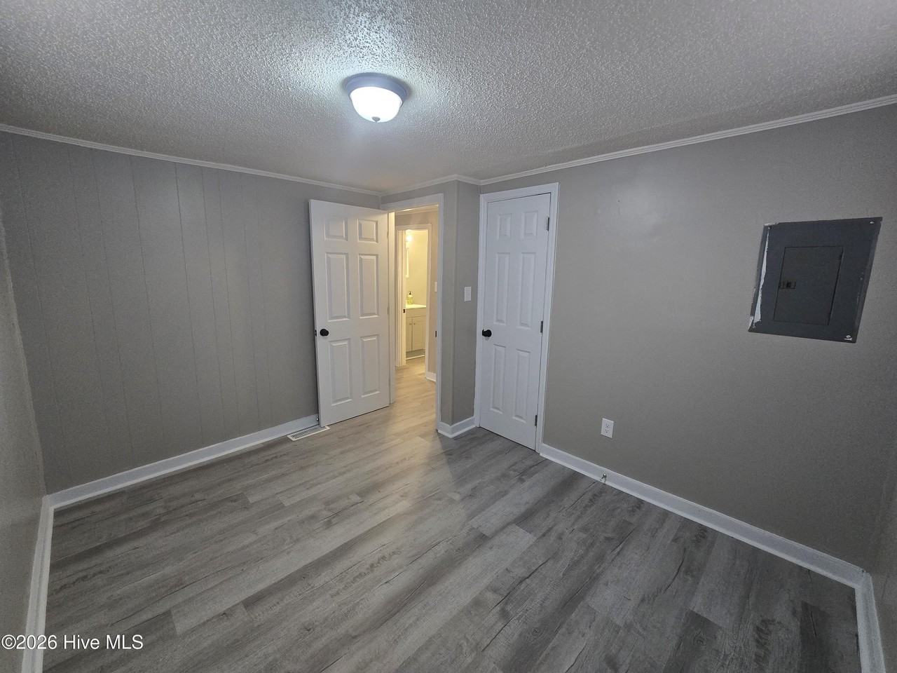 313 Jacobs St - Photo 3 of 8