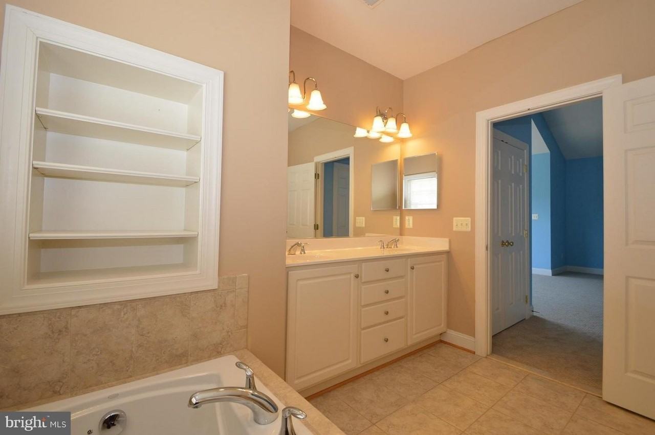 43076 La Riva Dr - Photo 6 of 19