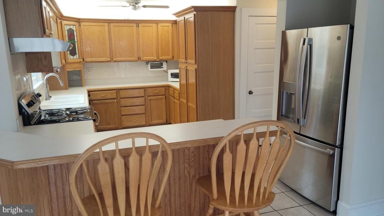 801 Northside Dr - Photo 3 of 25