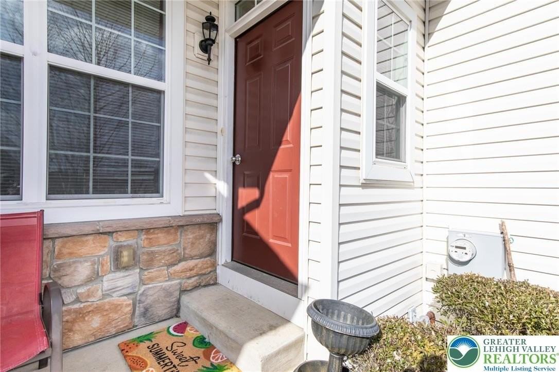 983 King Way - Photo 4 of 47