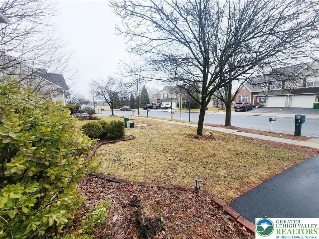 6507 Hickory Rd - Photo 5 of 47