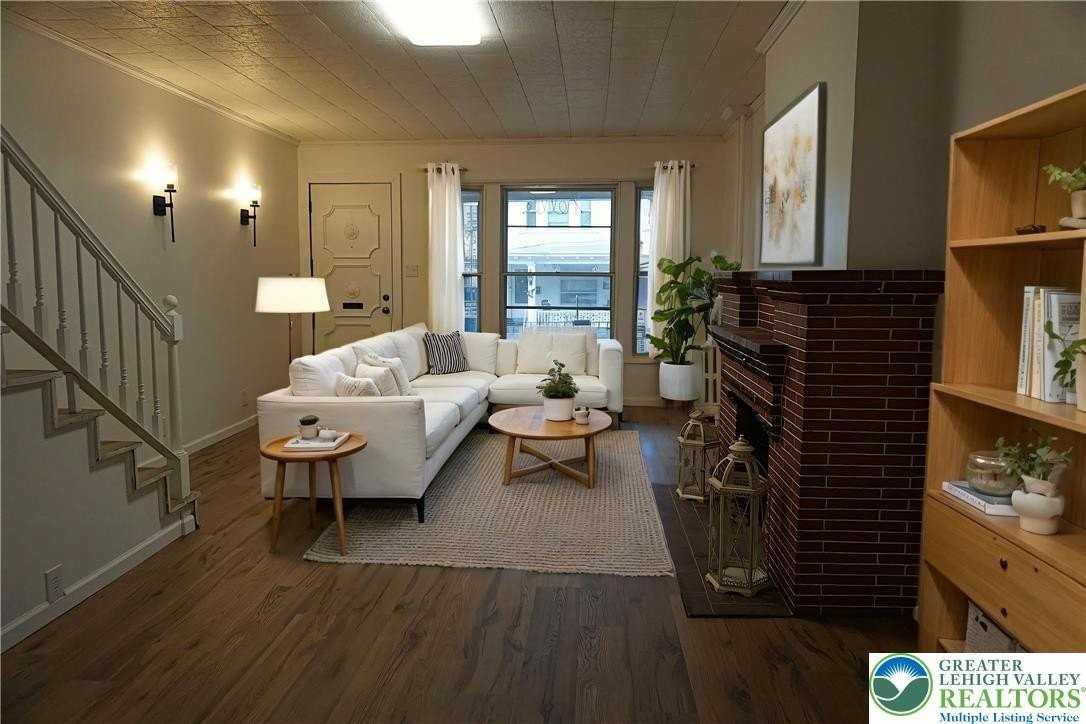 128 1/2 Sw St - Photo 4 of 22